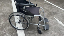 Load image into Gallery viewer, ProTraverse wheelchair, lightweight manual wheelchair, foldable, dedicated for transportation