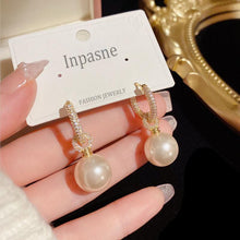 Load image into Gallery viewer, Inpasne premium, fashionable, light and luxurious, exquisite micro pearl earrings
